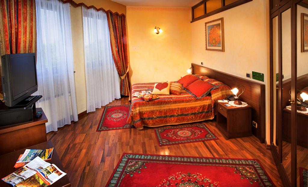 Hotel La Ruota Pianfei Pokój zdjęcie